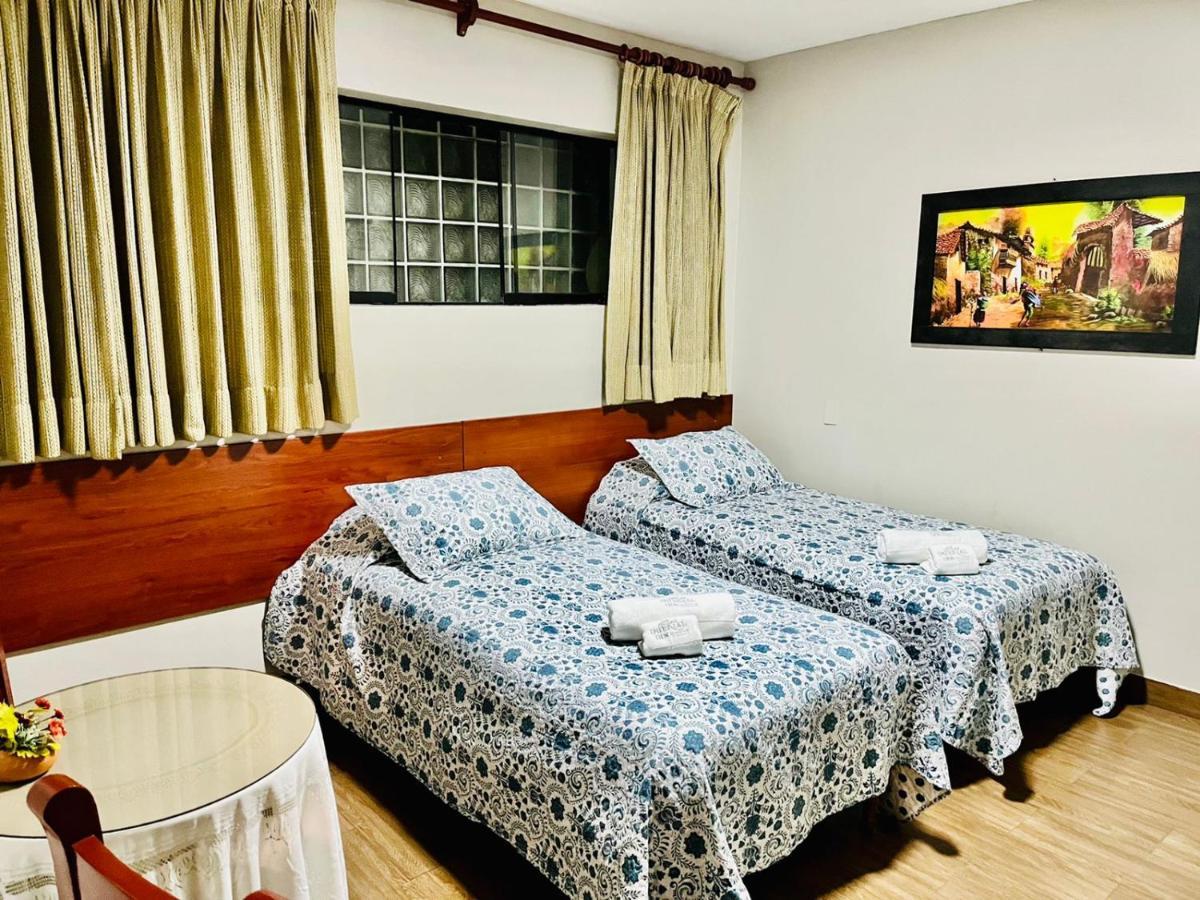Imperial Inn Hospedaje Turistico Лима Екстериор снимка