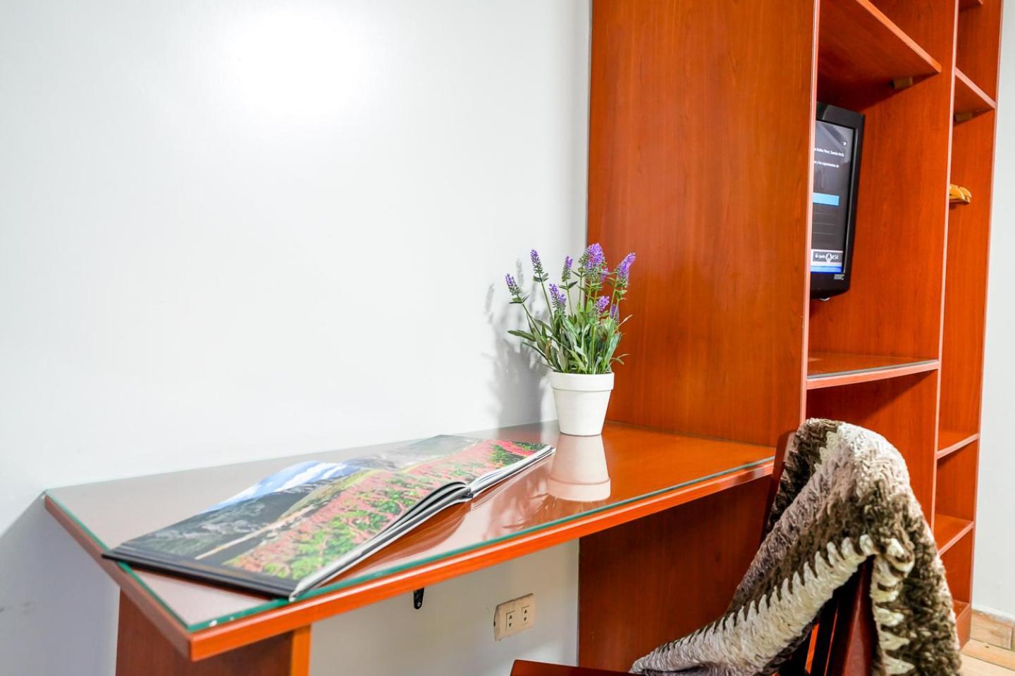 Imperial Inn Hospedaje Turistico Лима Екстериор снимка