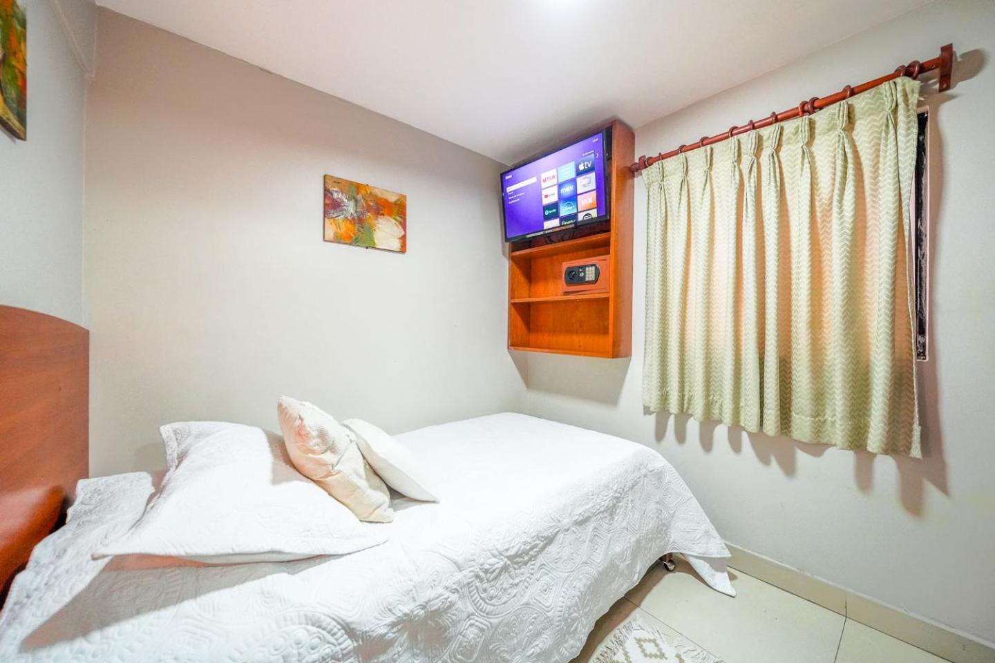 Imperial Inn Hospedaje Turistico Лима Екстериор снимка